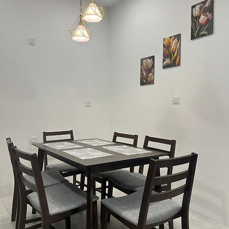 Podium _7Pax@Aeon Mall クチン エクステリア 写真